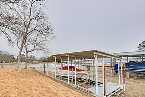 Grand Lakefront Home in Hot Springs w/ Boat Dock!