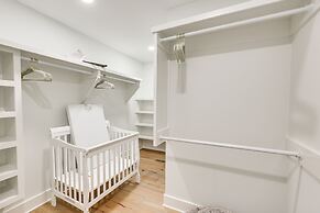 Grand Lakefront Home in Hot Springs w/ Boat Dock!