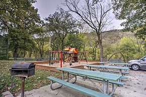 Family-friendly Branson Condo w/ Community Pools!