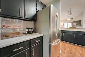 Family-friendly Branson Condo w/ Community Pools!