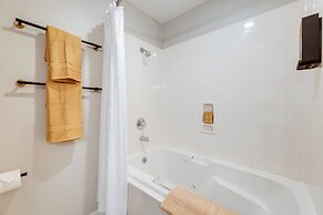 Family-friendly Branson Condo w/ Community Pools!