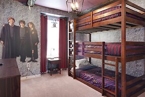 3725pcl-windsor Island Resort 5 Bedroom Townhouse by RedAwning