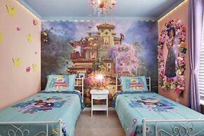 3725pcl-windsor Island Resort 5 Bedroom Townhouse by RedAwning