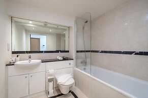 Luxury 1 Bed Apartment Close To Excel & o2