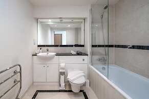 Luxury 1 Bed Apartment Close To Excel & o2