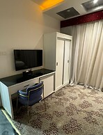 hotel dan lounge