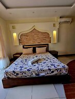 Lux Suites Shanzu Beachfront Apartments