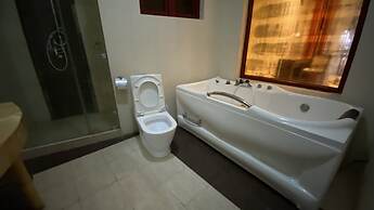 Lux Suites Shanzu Beachfront Apartments