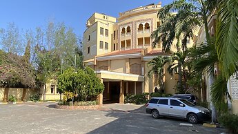 Lux Suites Shanzu Beachfront Apartments