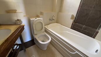 Lux Suites Shanzu Beachfront Apartments