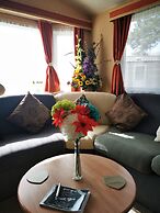 Charming 3-bed Holiday Home in Poole, Rockley Park