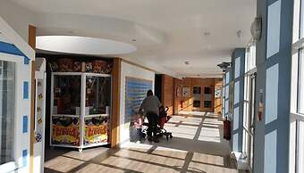 Charming 3-bed Holiday Home in Poole, Rockley Park