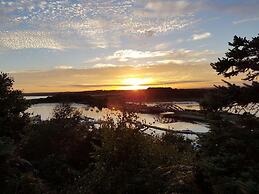 Charming 3-bed Holiday Home in Poole, Rockley Park