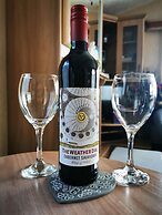 Charming 3-bed Holiday Home in Poole, Rockley Park