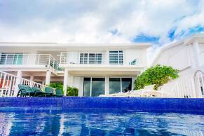 Private pool in beach front Villa