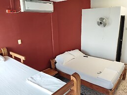 Flamencamarones Hotel Familiar