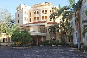 Lux Suites Shanzu Oceanfront Apartments