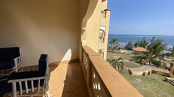 Lux Suites Shanzu Oceanfront Apartments