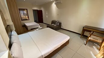 Lux Suites Shanzu Oceanfront Apartments