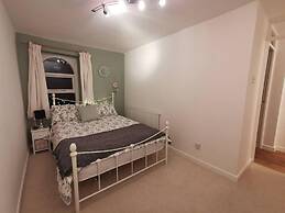 Lancaster 1 bed Cottage Apartment- M6 - Lancs Uni