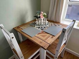 Lancaster 1 bed Cottage Apartment- M6 - Lancs Uni