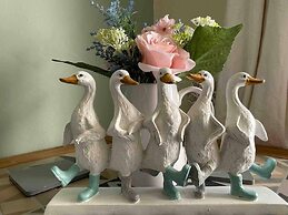 Lancaster 1 bed Cottage Apartment- M6 - Lancs Uni