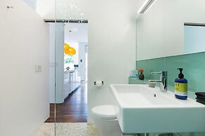 Palms Place