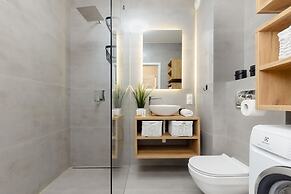 Beautiful Blue Apartment by Renters