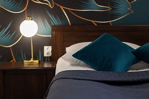 Beautiful Blue Apartment by Renters