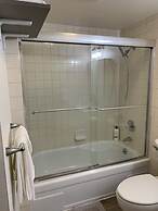 Central Bellevue Guesthouse