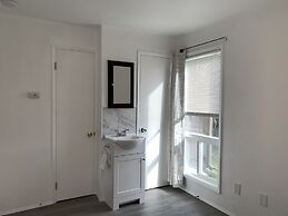 Central Bellevue Guesthouse