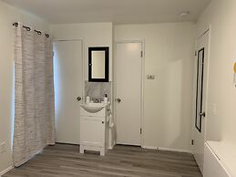 Central Bellevue Guesthouse