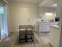 Central Bellevue Guesthouse