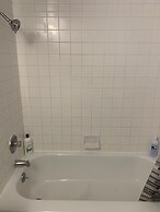 Central Bellevue Guesthouse