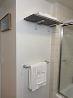 Central Bellevue Guesthouse