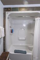 Solara Hotel room with Pool-Hot tub-Gym