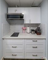 Solara Hotel room with Pool-Hot tub-Gym