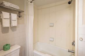 Dominion Inn & Suites