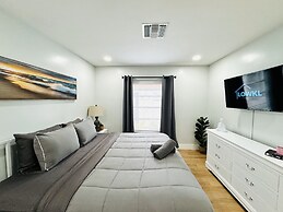 Progresso Apartments & Homes by Lowkl