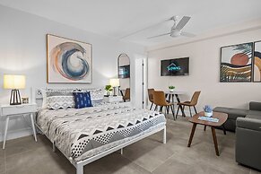 Progresso Apartments & Homes by Lowkl