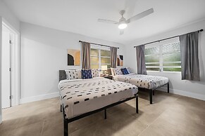 Progresso Apartments & Homes by Lowkl