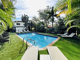 Progresso Apartments & Homes by Lowkl