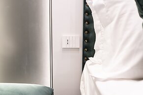 Three Rooms Toledo Luxury