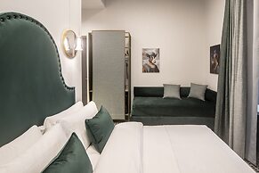 Three Rooms Toledo Luxury