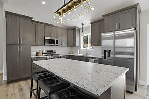 Modern Due Southwest