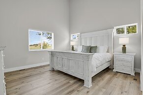 Modern Due Southwest