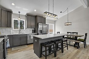 Modern Due Southwest