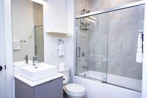 Tumbledown Condo By Revelstoke Vacations