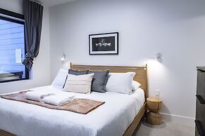 Tumbledown Condo By Revelstoke Vacations