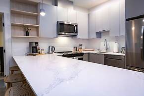 Tumbledown Condo By Revelstoke Vacations